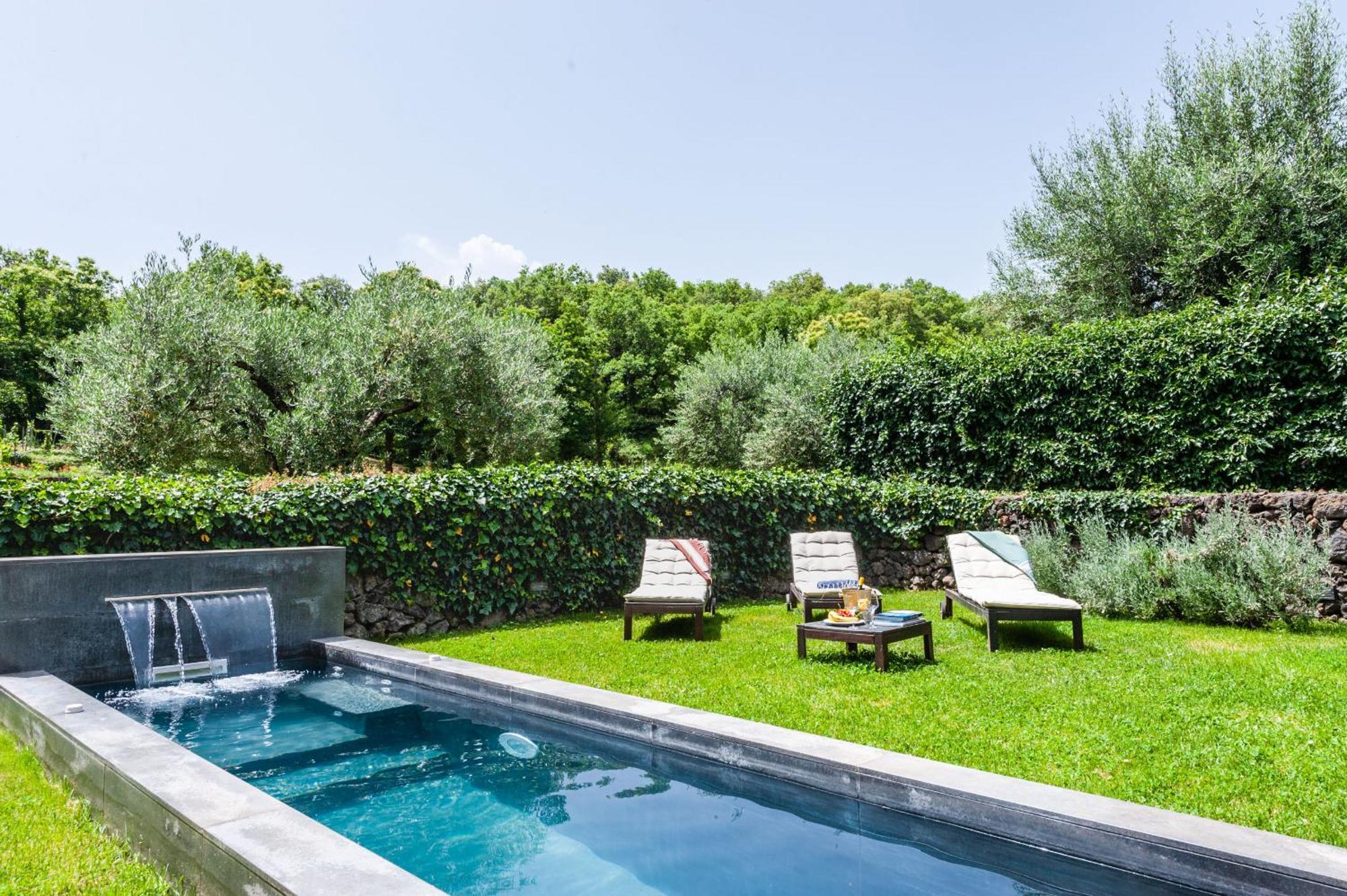 Terrazze Dell'Etna - Country Rooms And Apartments Рандаццо Экстерьер фото
