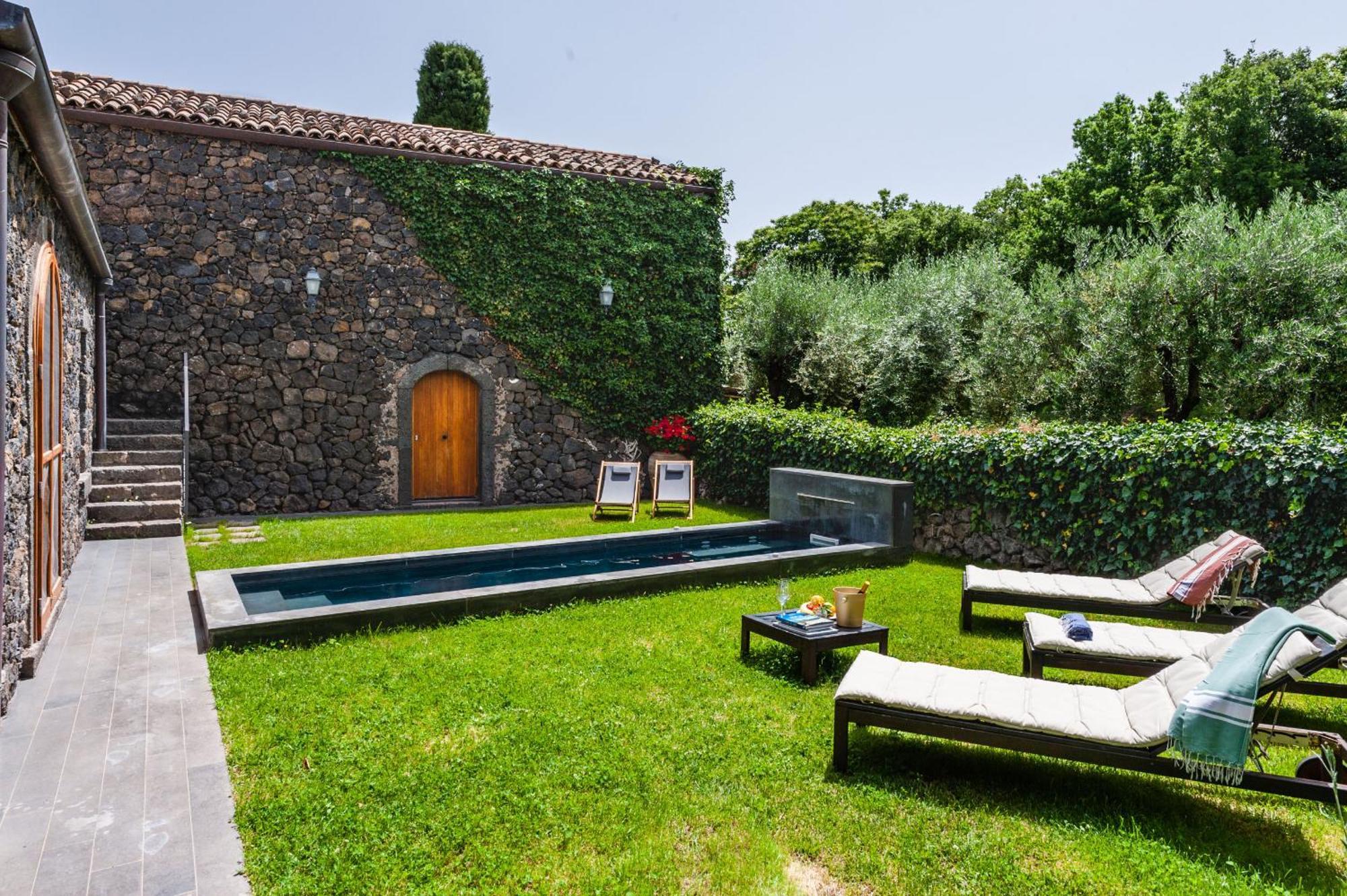 Terrazze Dell'Etna - Country Rooms And Apartments Рандаццо Экстерьер фото
